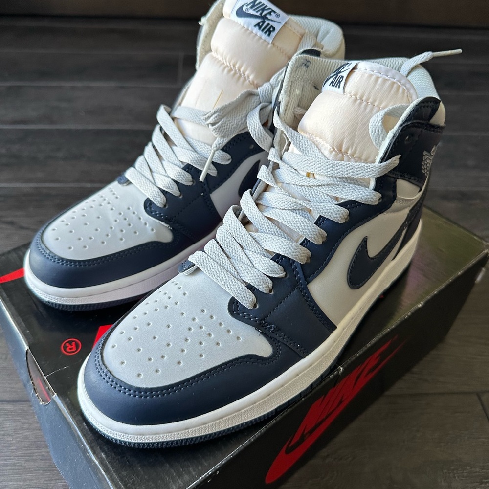 Nike Air Men's Navy and White Sneakers